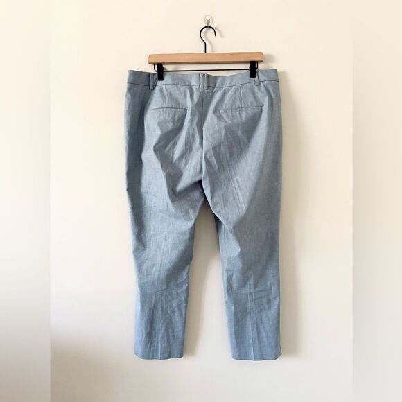 Ann Taylor Cotton High Rise Ankle Trouser in Pale Blue Size 12 - Picture 4 of 6